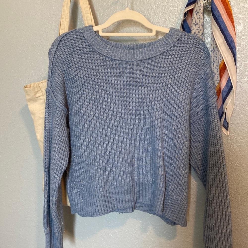 American Eagle blue knit sweater